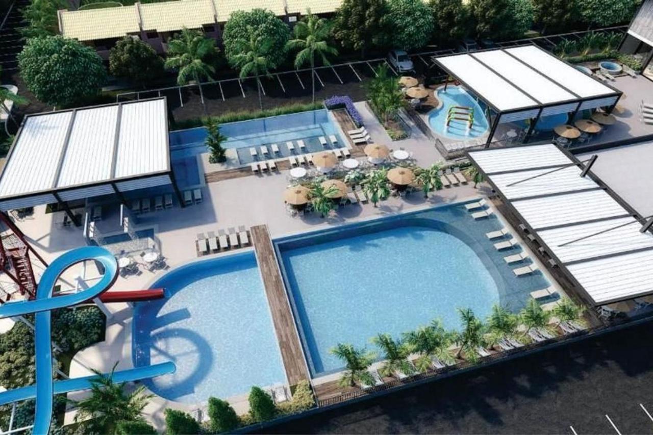 diRoma Fiori com roupa de cama, geladeira, fogão cozinha completa, parque aquático e garagem Apartamento Caldas Novas Exterior foto