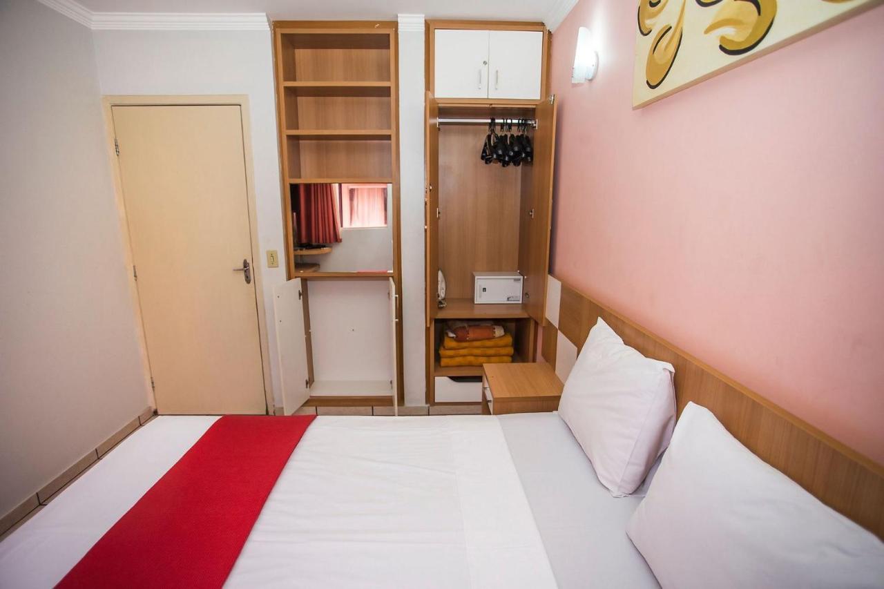 diRoma Fiori com roupa de cama, geladeira, fogão cozinha completa, parque aquático e garagem Apartamento Caldas Novas Exterior foto