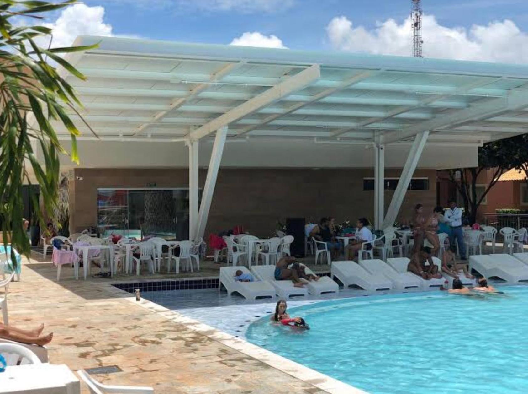 diRoma Fiori com roupa de cama, geladeira, fogão cozinha completa, parque aquático e garagem Apartamento Caldas Novas Exterior foto