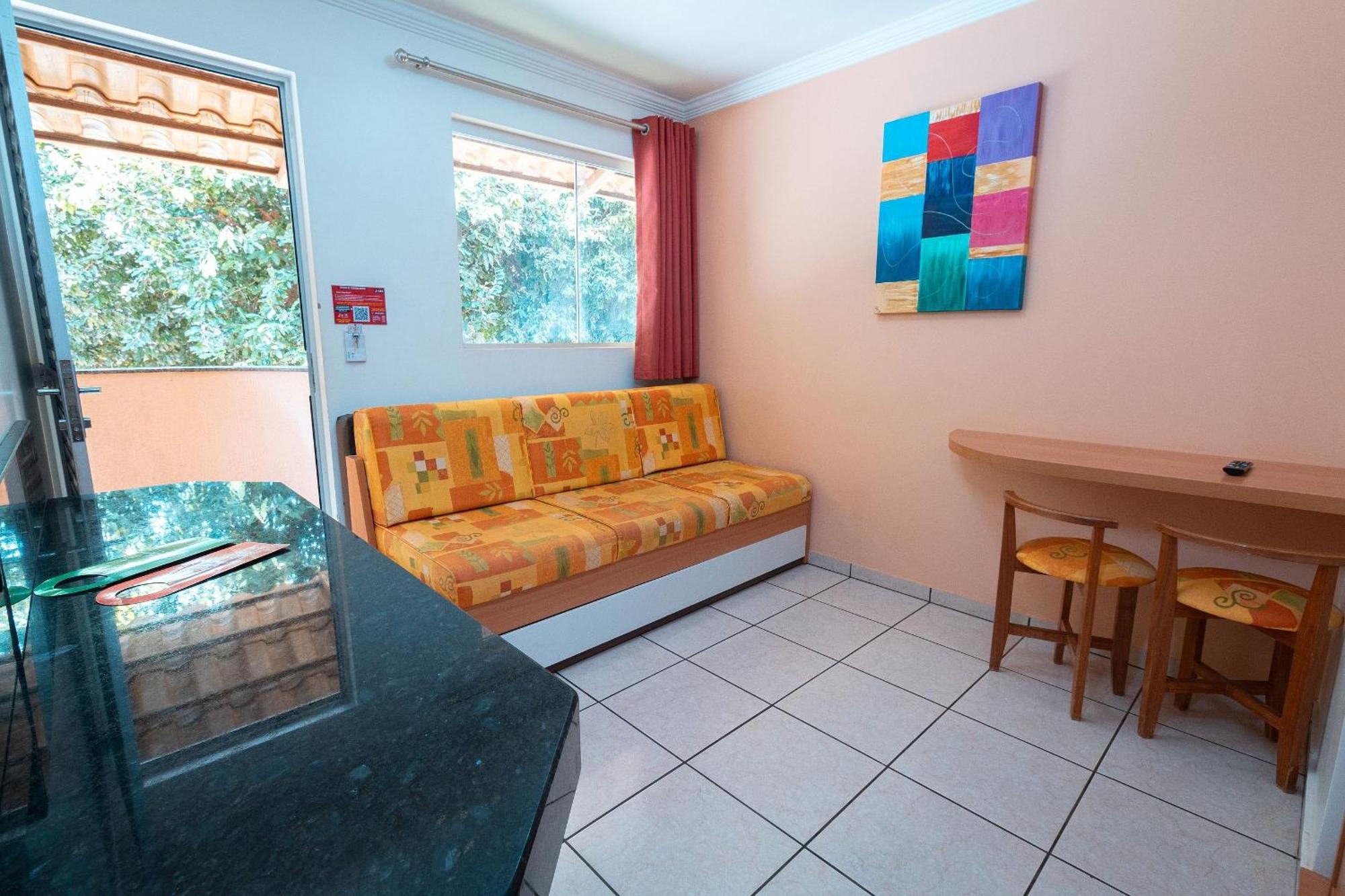 diRoma Fiori com roupa de cama, geladeira, fogão cozinha completa, parque aquático e garagem Apartamento Caldas Novas Exterior foto